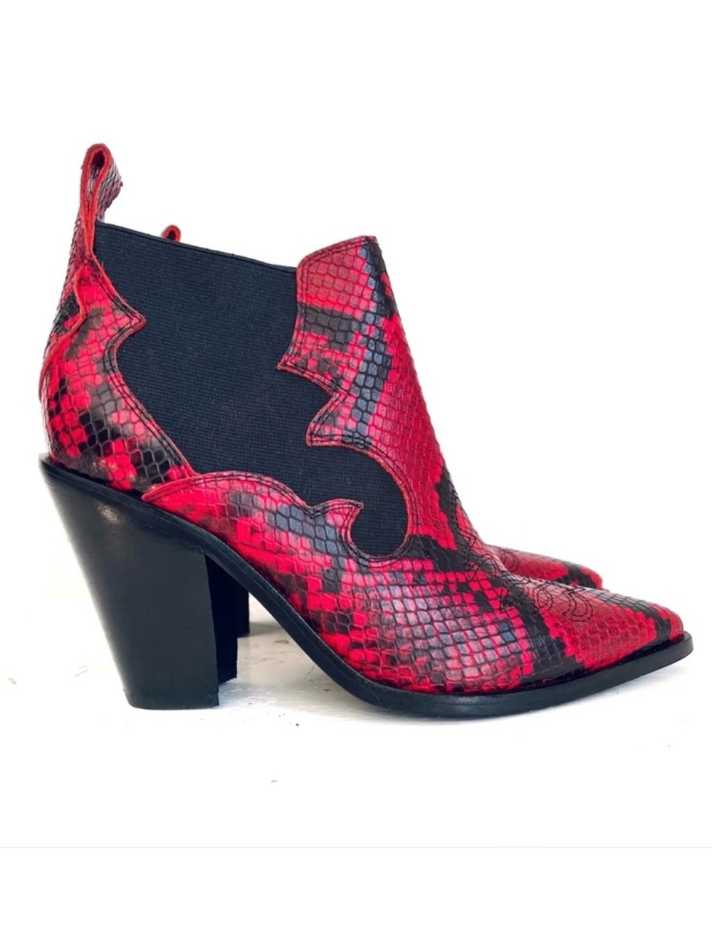 Sigerson Morrison Kaleb Snake-Embossed Western Booties In Red And Black Size 36